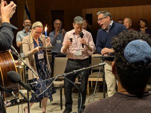 Kol Tefilla Shabbaton at Temple Beth Am: A Transformative Experience for the Seventh Year