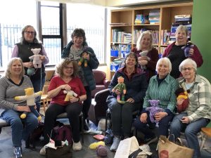 Knitting for Comfort: Congregation Beth Ami’s Cozy Handmade Mission